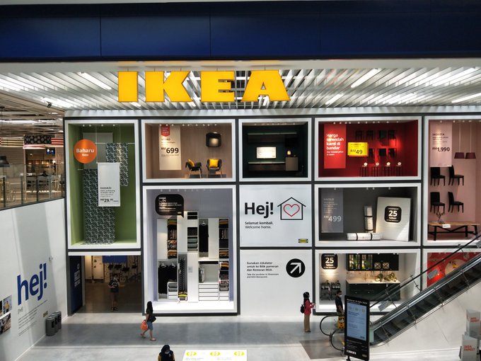 IKEA　BatuKawan店の入り口
